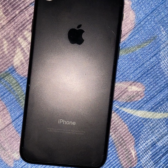 iPhone 7 - Picture 4 of 4